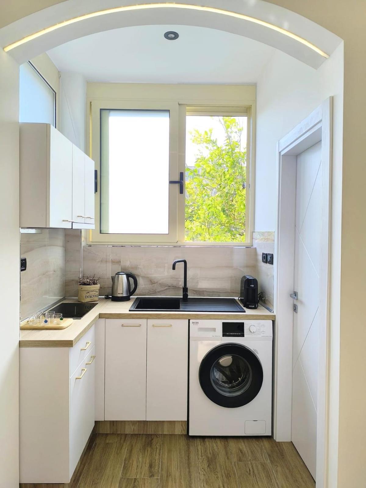 Appartement New Close To Sea And Downtown Vlorë