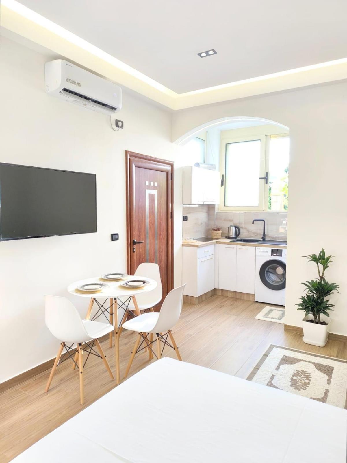 New Close To Sea And Downtown Vlorë