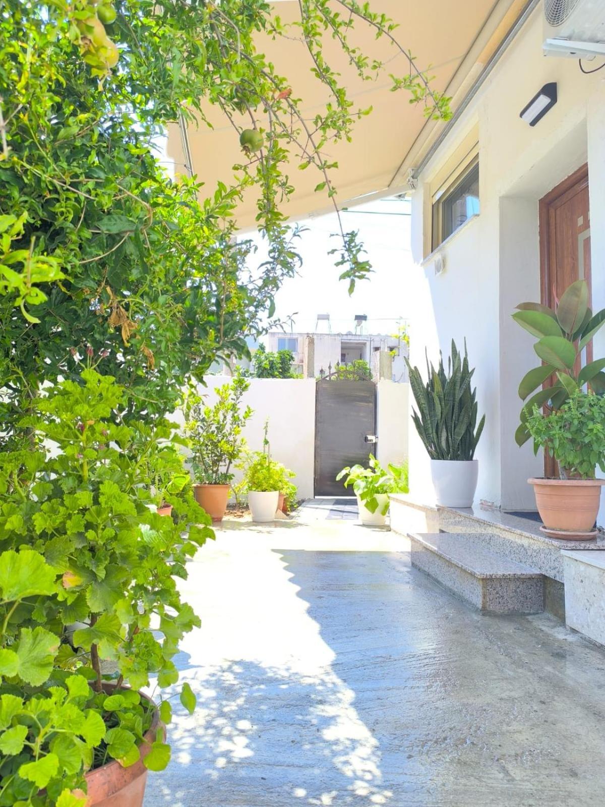 New Close To Sea And Downtown